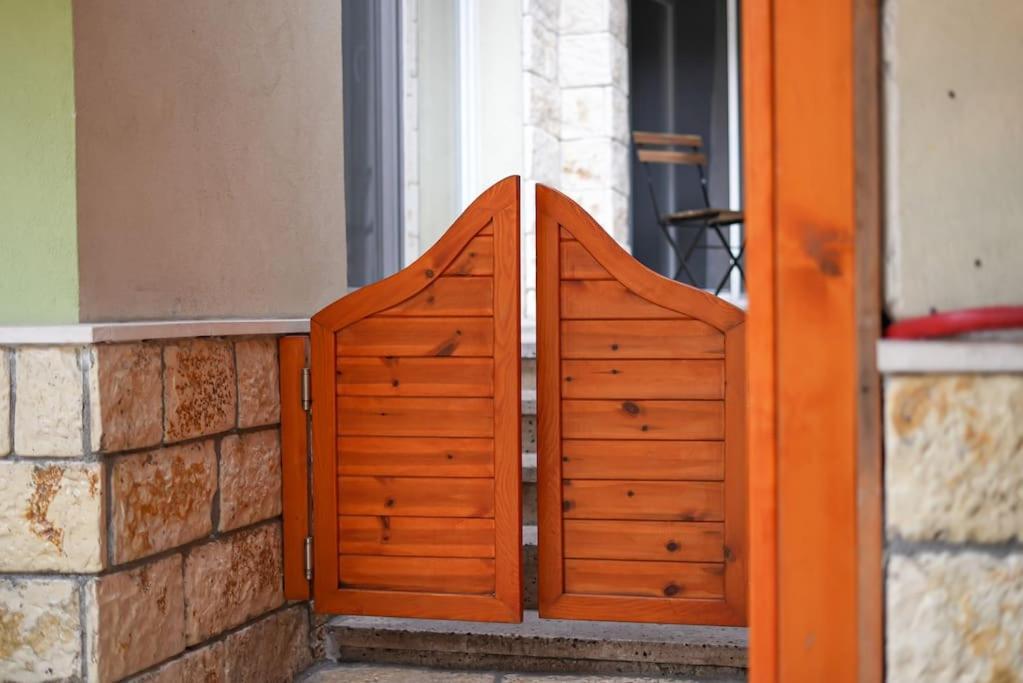 Grandpa House - Studio App.2 Tirana Exterior foto
