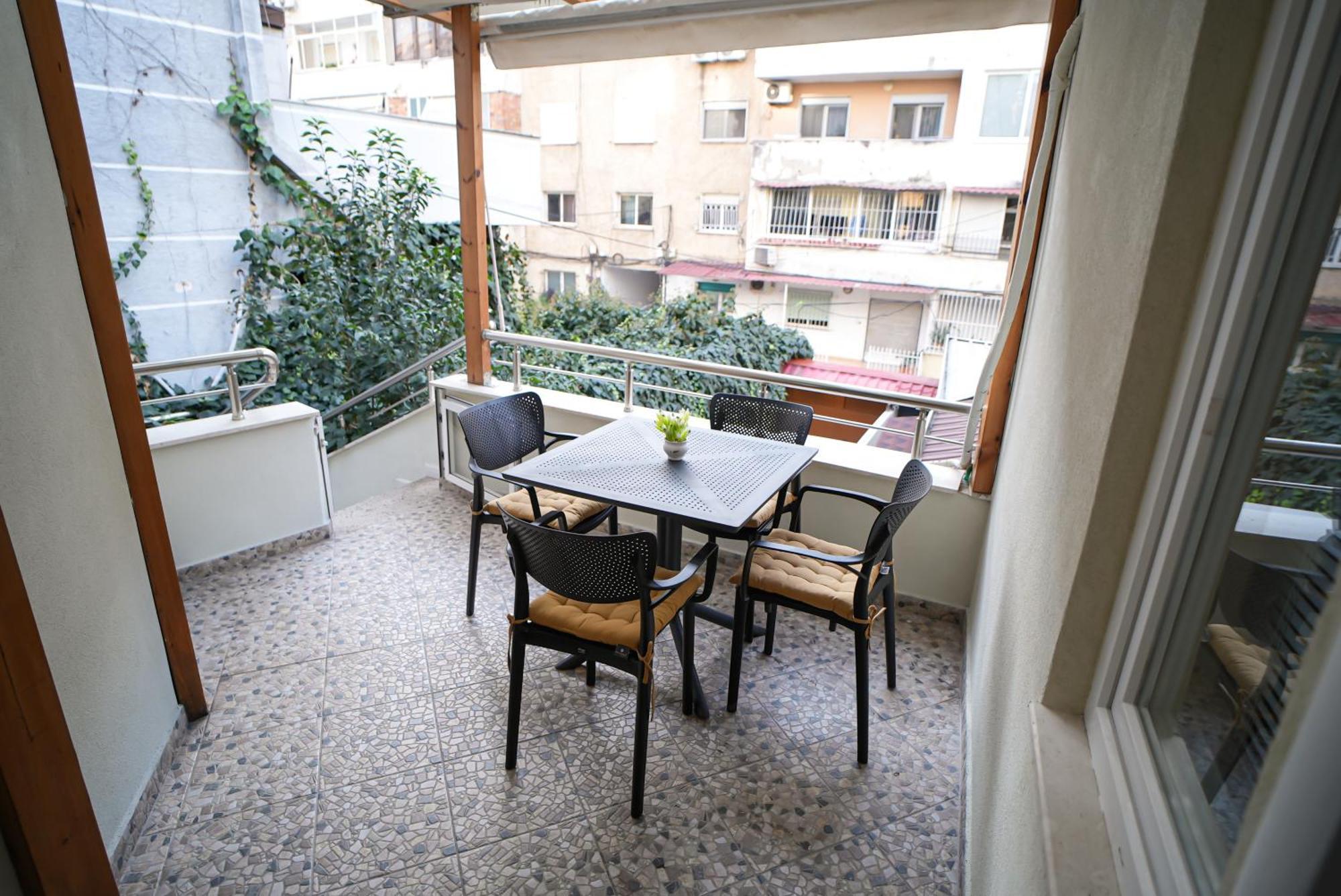 Grandpa House - Studio App.2 Tirana Exterior foto